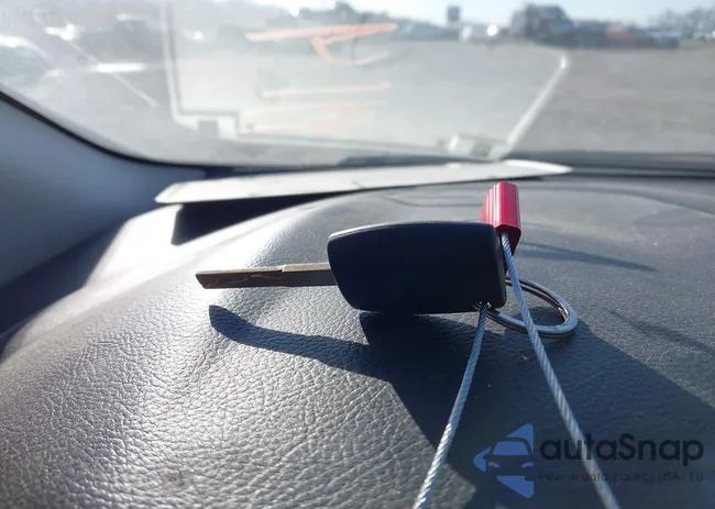 1FADP3F2XGL205914: 44142168