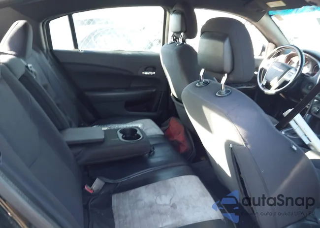 1C3CCBBG6DN727778: 44142230