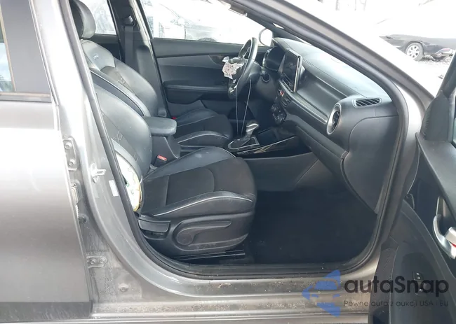 3KPF54AD9NE447090: 44142299