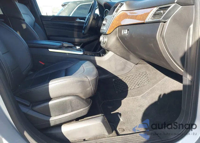 4JGDA2EB4DA200959: 44142393