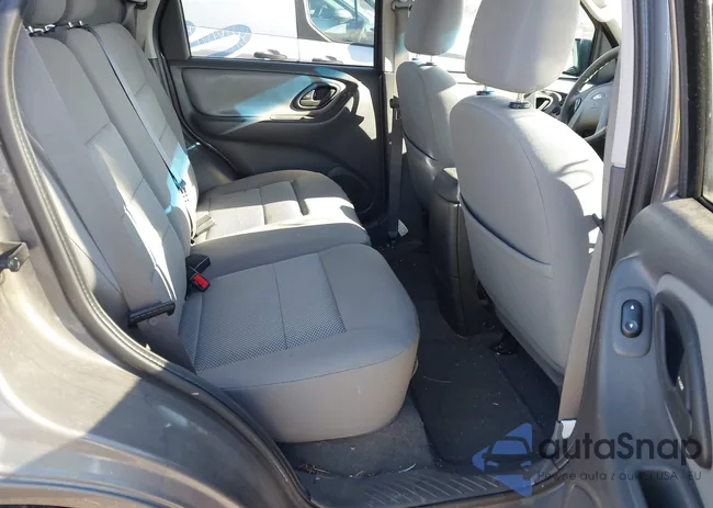 1FMYU93125KC72881: 44142415