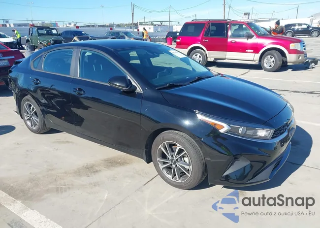 3KPF24AD1PE518469: 44142439