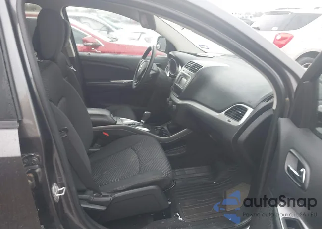 3C4PDCAB5GT101469: 44142453