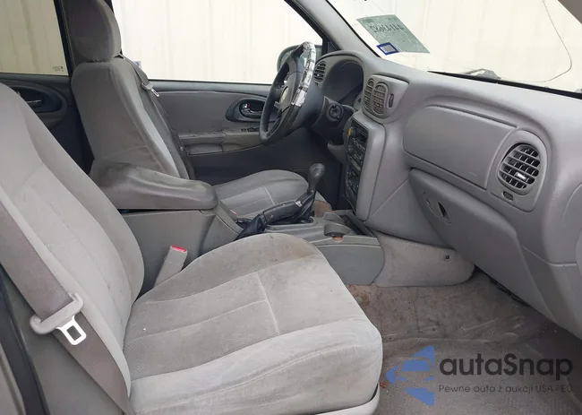 1GNES16S356114455: 44143682