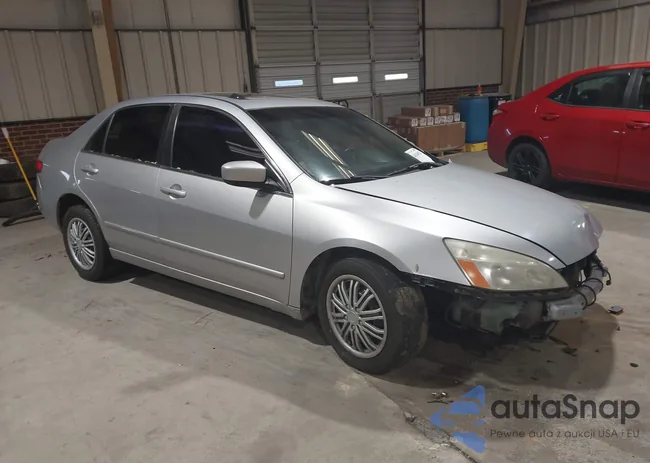 1HGCM66515A073162: 44143692