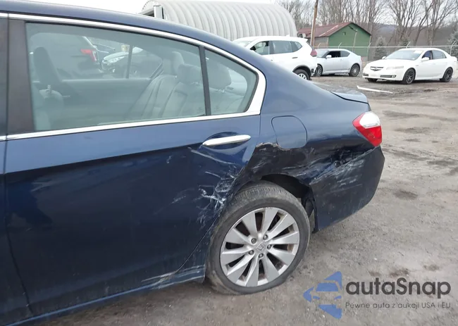 1HGCR2F86EA136809: 44143733