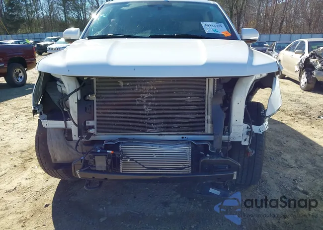 1FMJU1J84PEA06797: 44143738