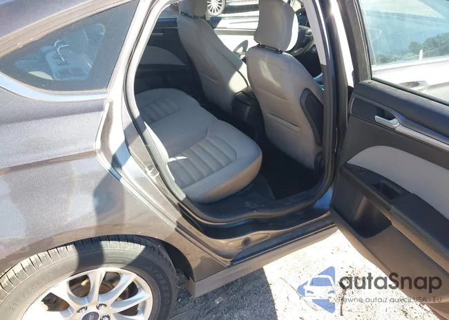 1FA6P0G72F5117041: 44143760