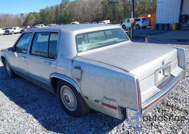 1G6CD53B7N4331186: 44143770