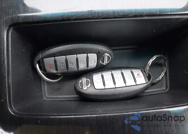 1N4AL3AP9EN260261: 44143776