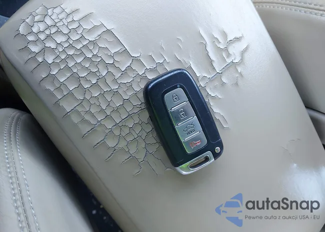 KMHGC4DH2DU245373: 44143805