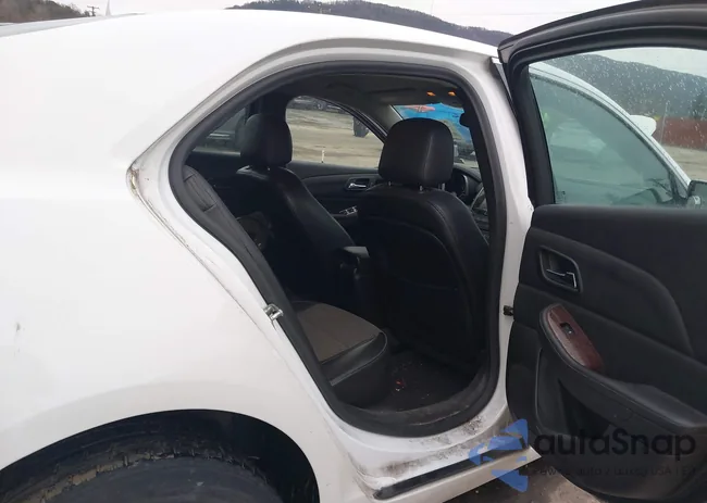 1G11E5SA9DF195939: 44143855