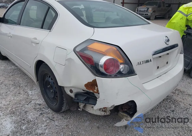 1N4AL21E69C103068: 44143874