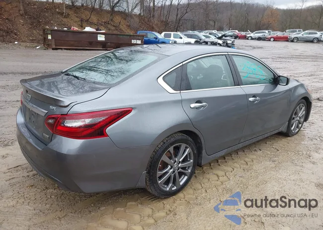 1N4AL3AP2JC270135: 44143888