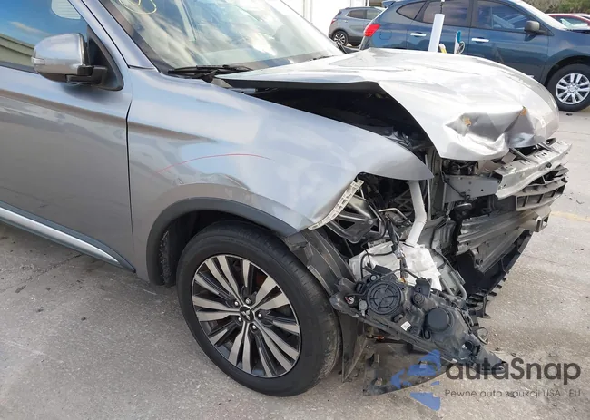 JA4AD3A33KZ046224: 44143893