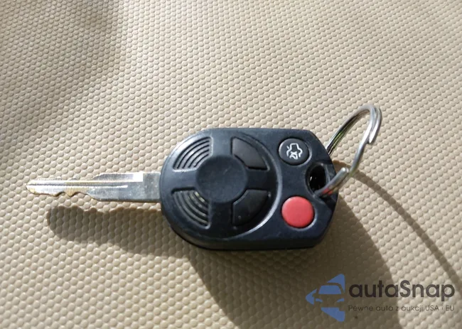 1FMCU0D73BKA82852: 44143935