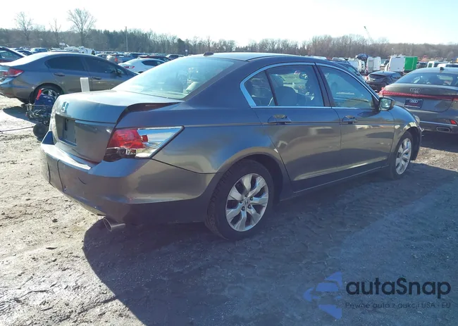 1HGCP26888A025091: 44144028