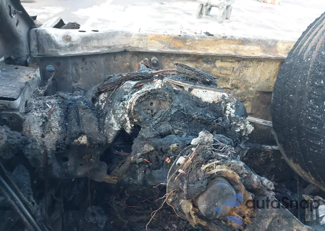 2C4RC1BG3NR142242: 44143085