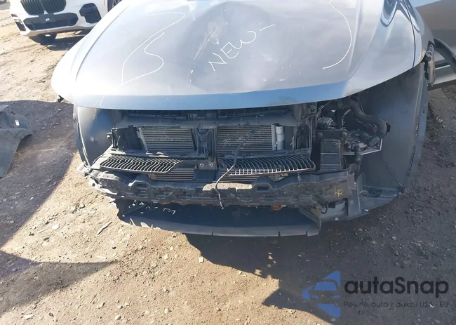 3VV8B7AX2NM141174: 44143167