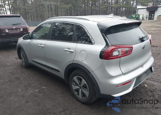 KNDCB3LC7J5119182: 44143186