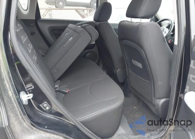 KNDJT2A67C7366169: 44143245