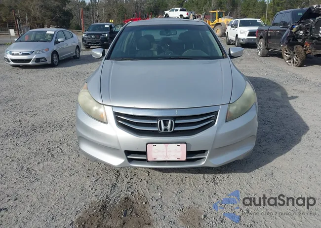 1HGCP2F85BA009115: 44143315