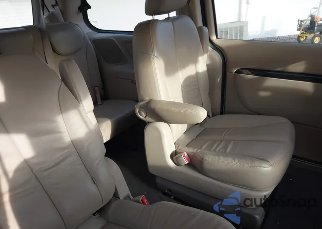 KNDMH4C72E6553750: 44143330