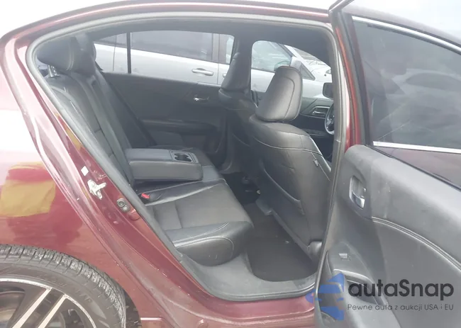 1HGCR2F51GA122938: 44143370