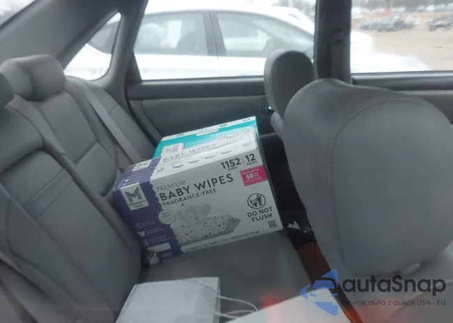 4T1BF28B74U349482: 44143409