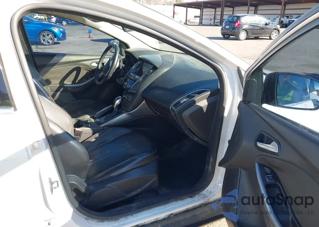 1FADP3J2XDL207150: 44143423