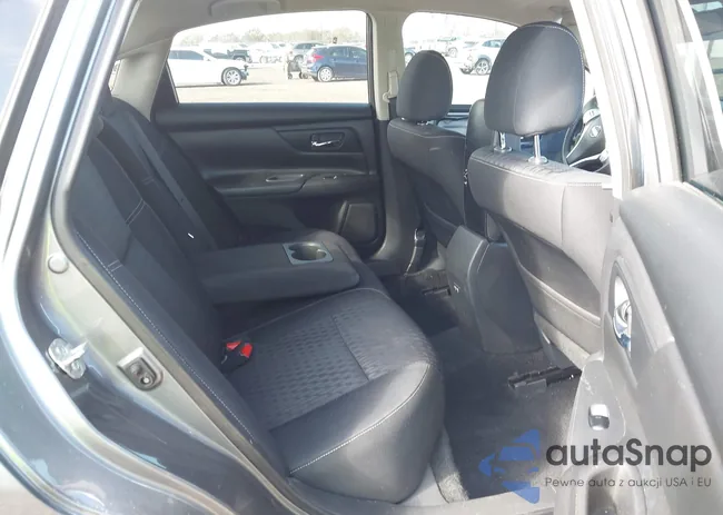 1N4AL3AP5JC133996: 44144554