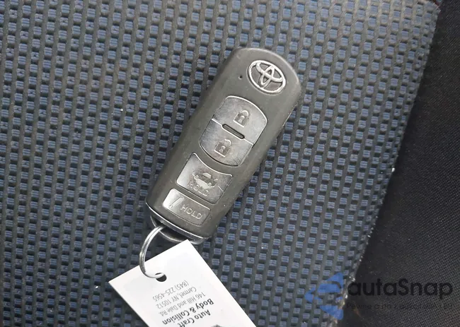 3MYDLBYV8JY332894: 44144560