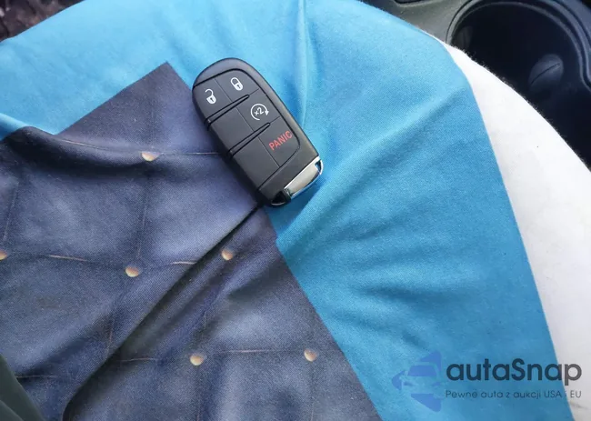 3C4NJDBB4JT168415: 44144667