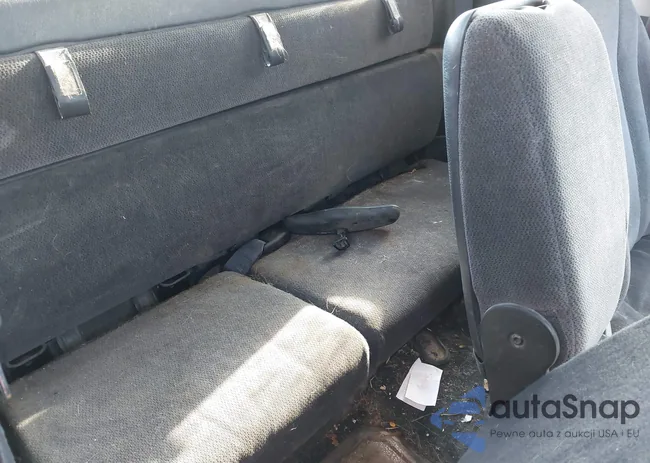 1D7HG42N83S122540: 44144699