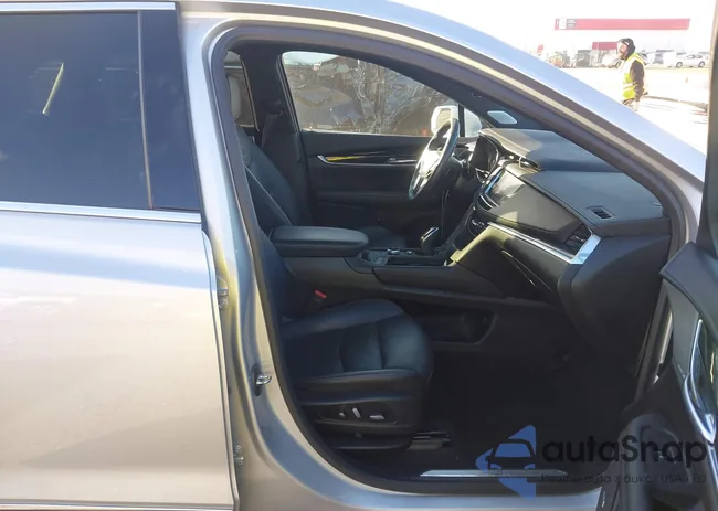 1GYKNCR45LZ218379: 44144724