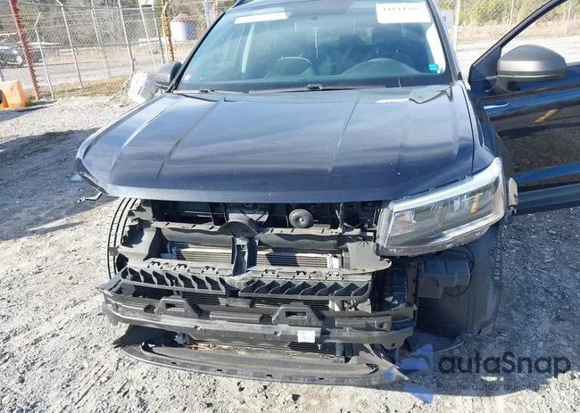 3VVCX7B28NM035942: 44144765