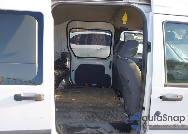 NM0LS6BN3AT004723: 44144777