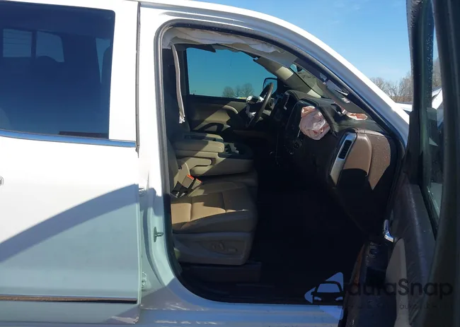 1GCVKSECXHZ194168: 44144794