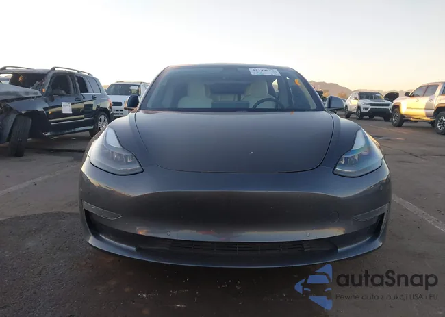 5YJ3E1EC4MF988480: 44144853