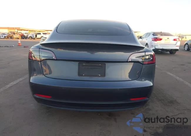 5YJ3E1EC4MF988480: 44144853