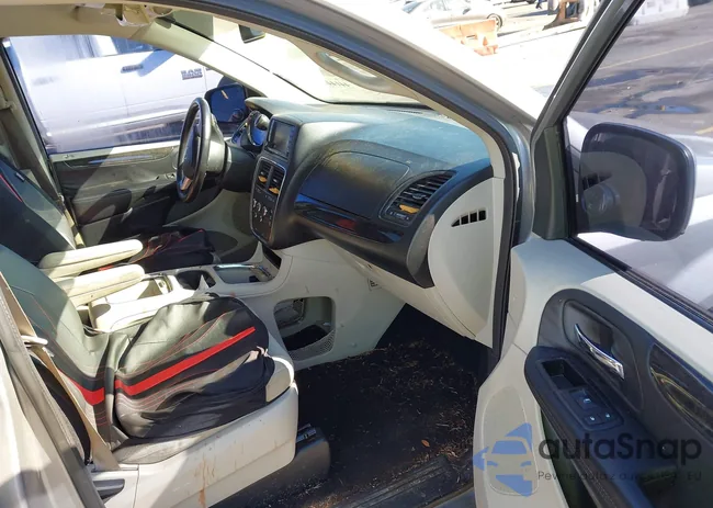 2C4RDGCG3DR795795: 44144862