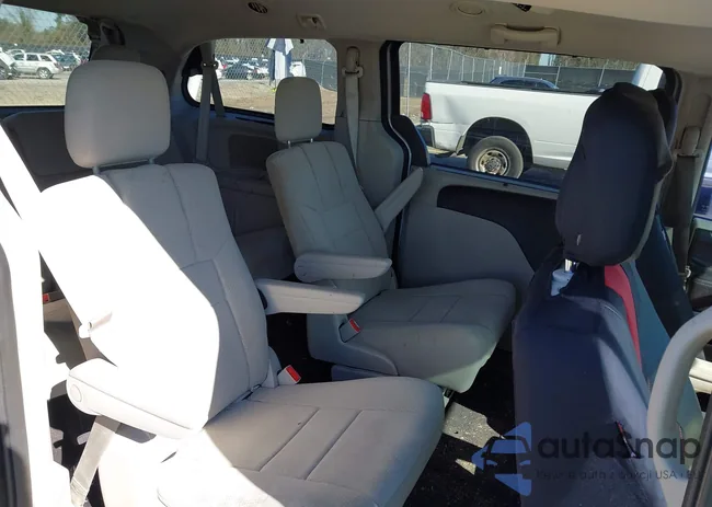 2C4RDGCG3DR795795: 44144862