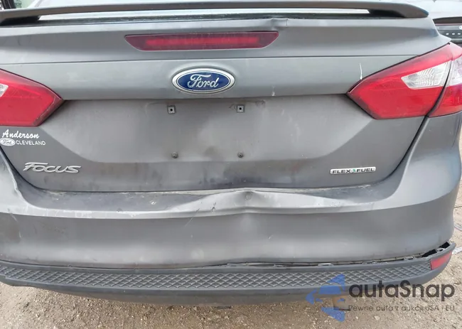 1FADP3E26EL161408: 44144877