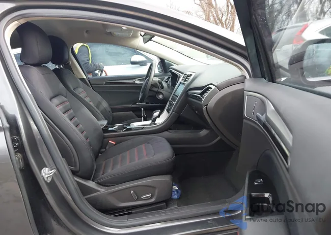 3FA6P0HDXGR355402: 44144880