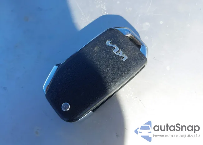 3KPF24AD9PE512242: 44144917