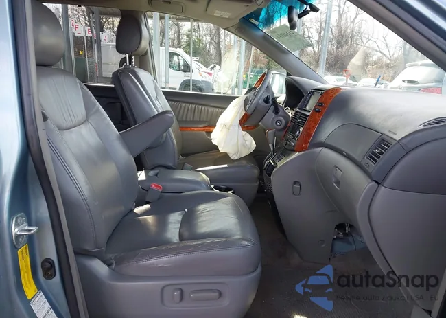 5TDBA22CX6S070829: 44144984