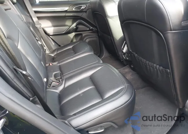 WP1AA2A27JKA01129: 44145046