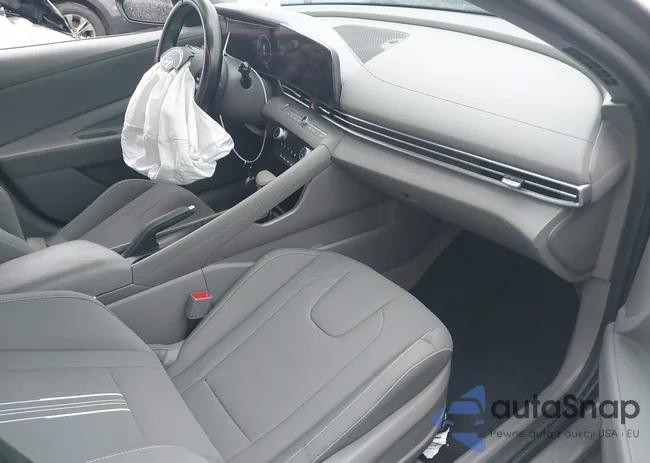 KMHLM4DG9RU680160: 44144120