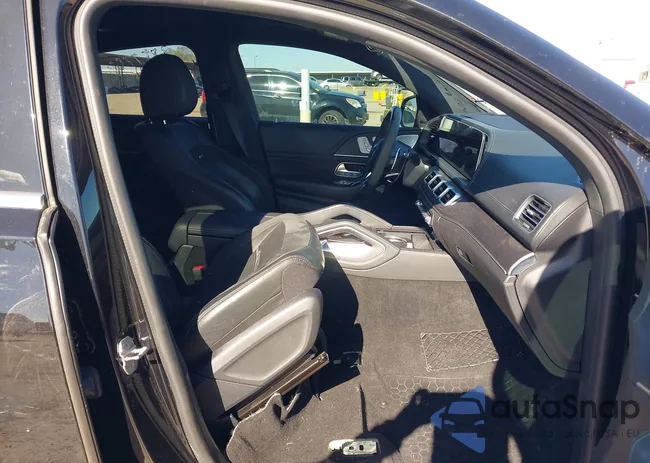 4JGFD8KB6MA381375: 44144169