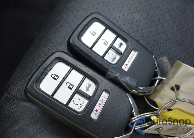 1HGCR2F87HA114239: 44144181